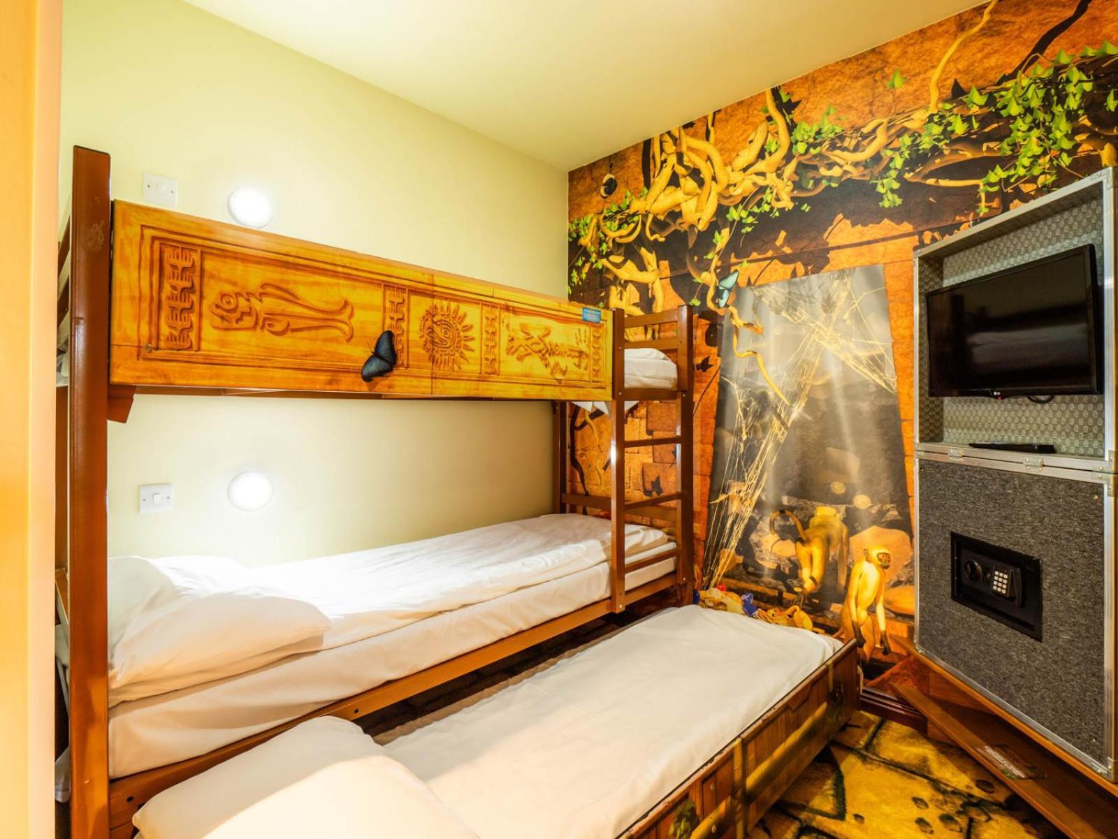 Chessington Safari Hotel Bagian luar foto