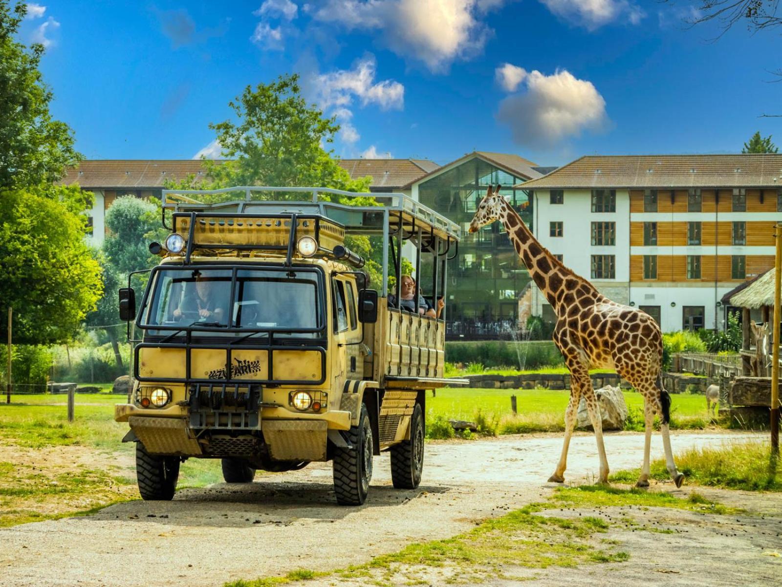Chessington Safari Hotel Bagian luar foto