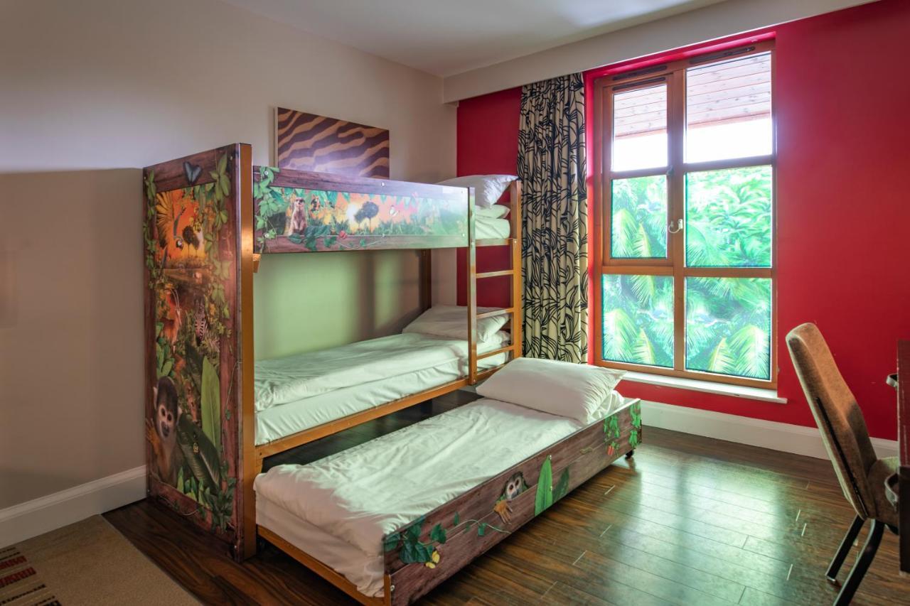 Chessington Safari Hotel Bagian luar foto